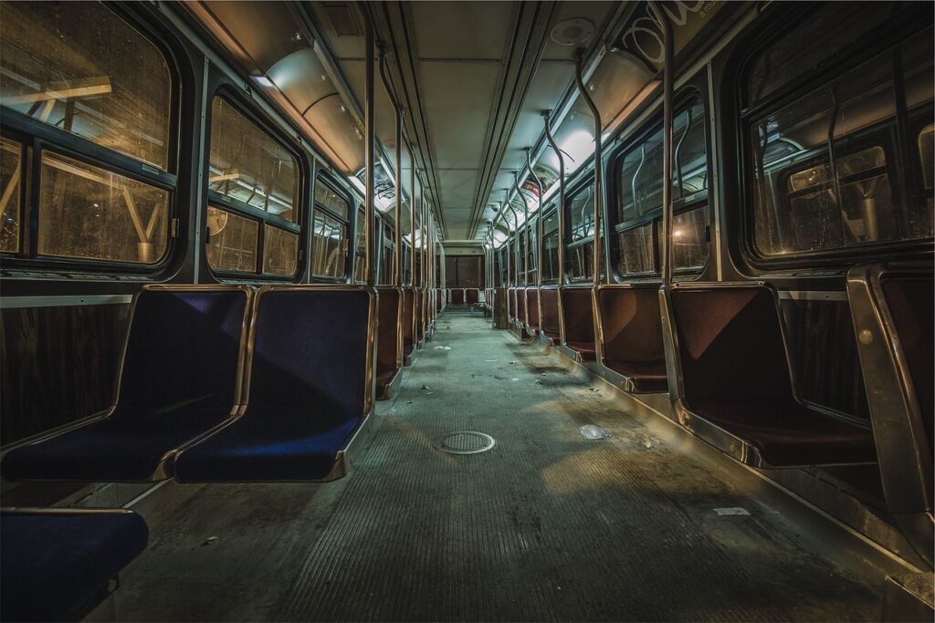 bus, seats, transportation-698688.jpg